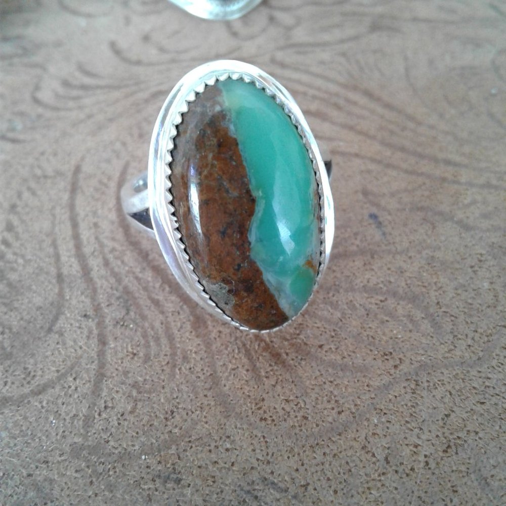 Unique Crysoprase ring sterling silver